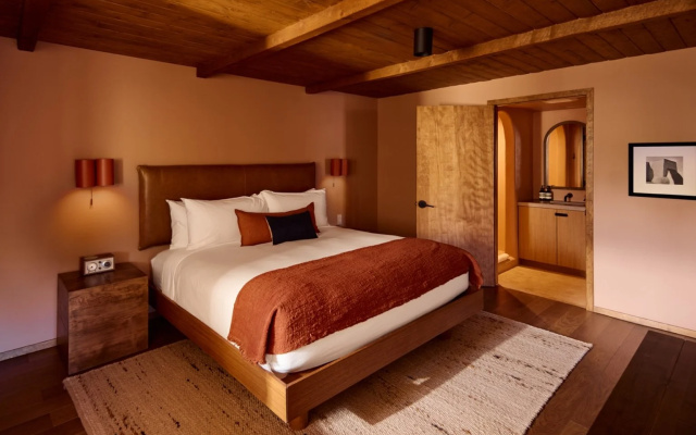 Indian Hills Inn, Taos Plaza