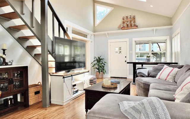 Park Avenue Beach Paradise Chic & Secluded 4 BDR