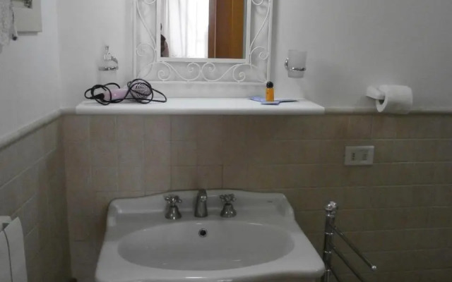 My House Suite