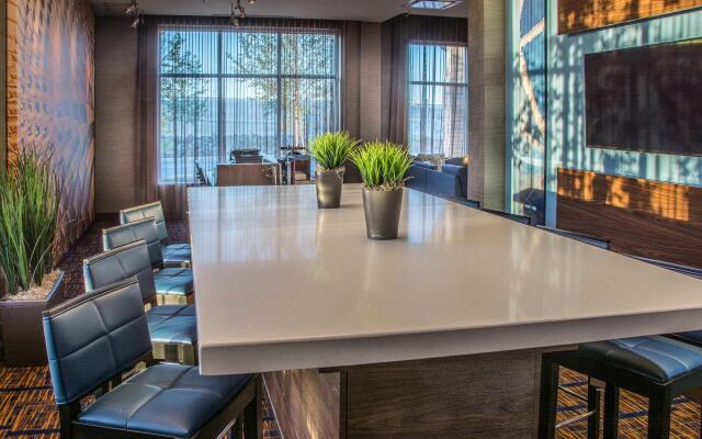 Courtyard by Marriott Winnipeg Airport