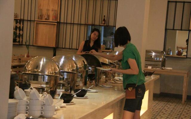 Swiss-Belcourt Lombok