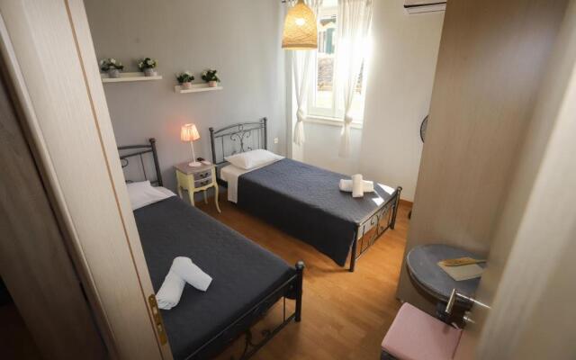 Isminis Apartment, Old Town Corfu