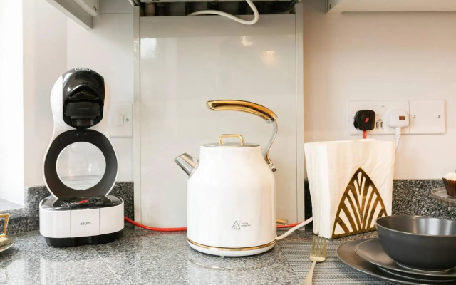 12 Helena Luxury Serviced Apartment