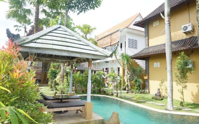 Kubu Sari Guest House Ubud