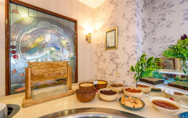 Grand Anka Hotel