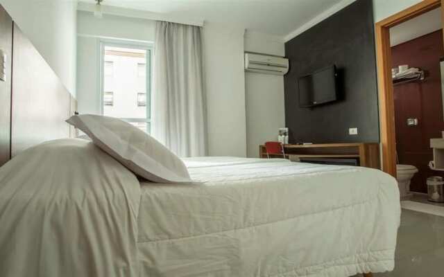 Atlântico Golden Apart Hotel