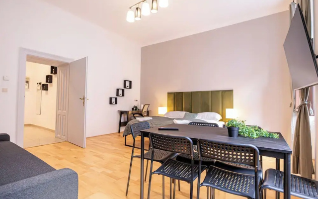 Charming 2BR Apt Vienna Long Stay