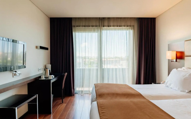 Axis Porto Business & Spa Hotel