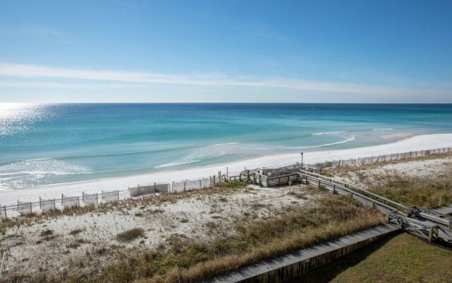 Shoreline Towers 1052 2 Bedroom Condo by RedAwning