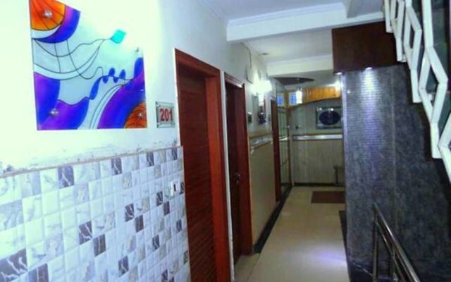 OYO 2680 Hotel Presidency