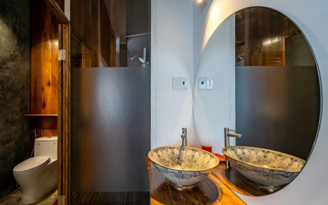 HoLo Ben Thanh Saigon - Serviced HomeStay