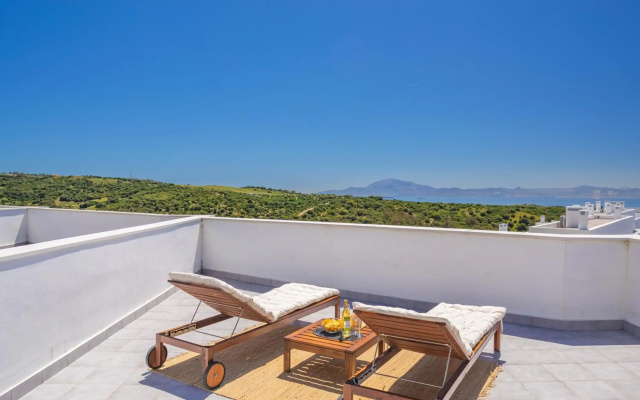 Views, Terrace & Pool - Fibre WIFI - SimplyTarifa
