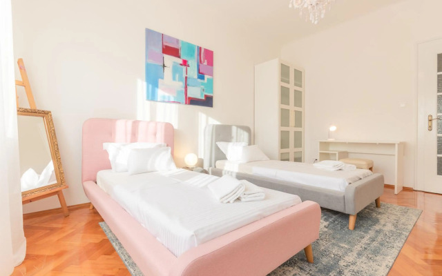 Centar Park Apartment