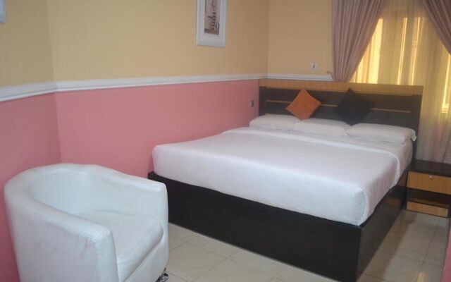 Sweet Savor Hotels & Suites