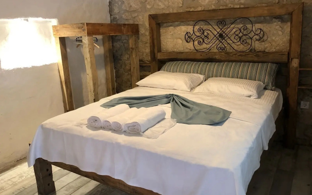 Livan Hotel Deluxe