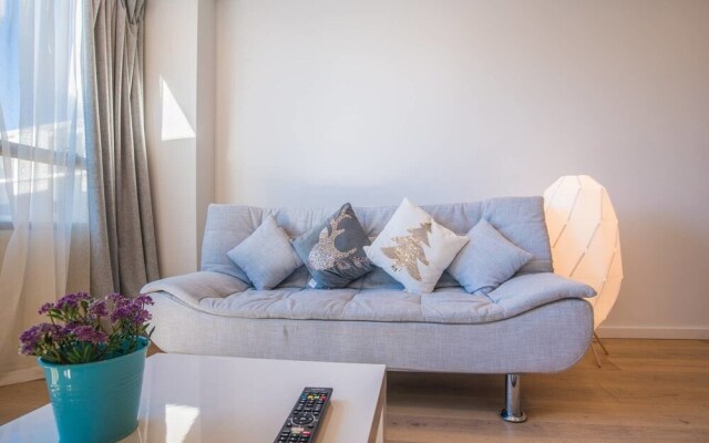 Roseberry Apartment For Travelling Couple In Green Square