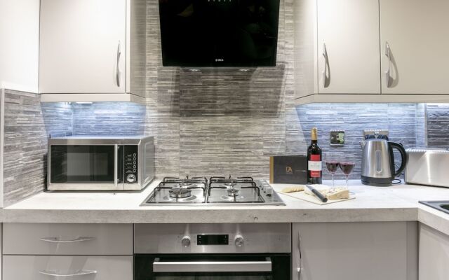 Forbes Retreat - Donnini Apartments