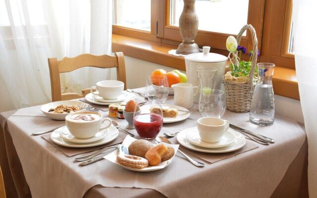 Pietra Rara room & breakfast & bike