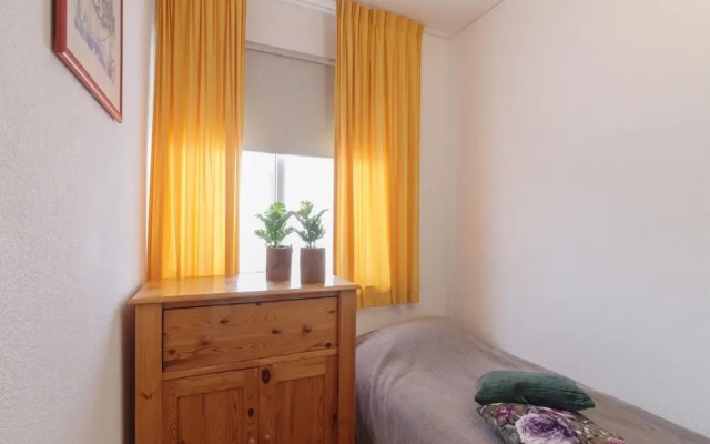 Spacious Holiday Home With Garden