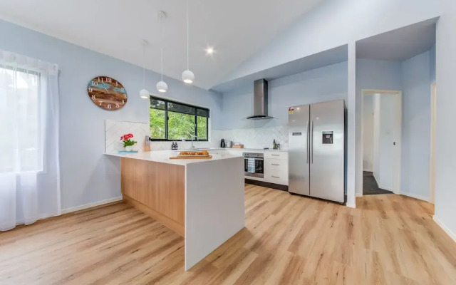 Hillside Haven Airlie Beach