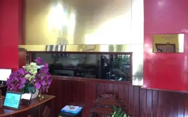 May Hotel