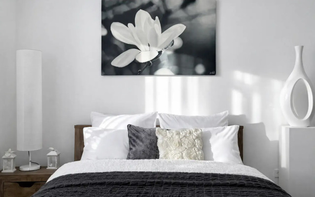 Апарт Мари на набережной Генерала Карбышева 18