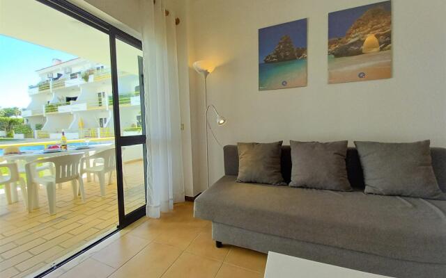 T1 Sol Nasc Piscina Wi-fi 10min Marina 4 Pessoas