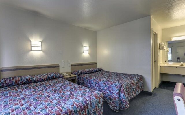 Rodeway Inn and Suites Lake Charles