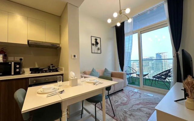 OYO 1206 Home Fully Furnished 1-Bed