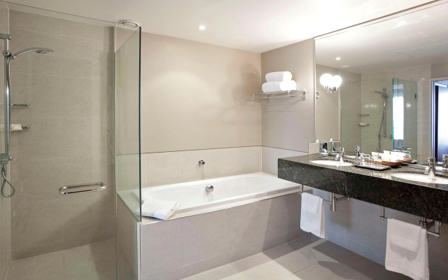 Pullman Auckland Hotel & Apartments