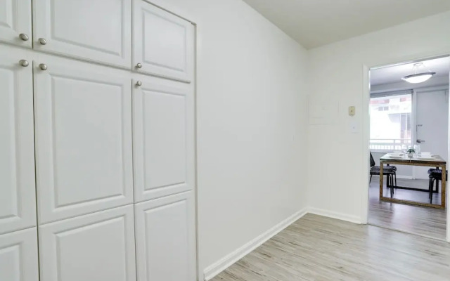 Exclusive Condo with Gym in Crystal City