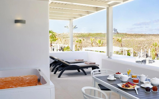 Aurora Luxury Suites