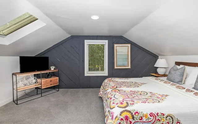 Hummingbird - One Bedroom Apartment, Sleeps 2