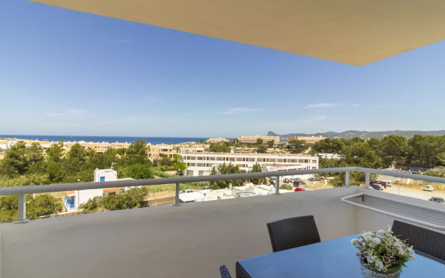 Camelina Suites