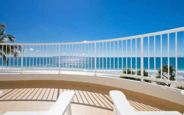 La Mer Apartments