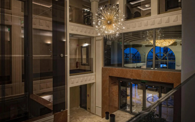 Villa Plaza Boutique Hotel & Spa