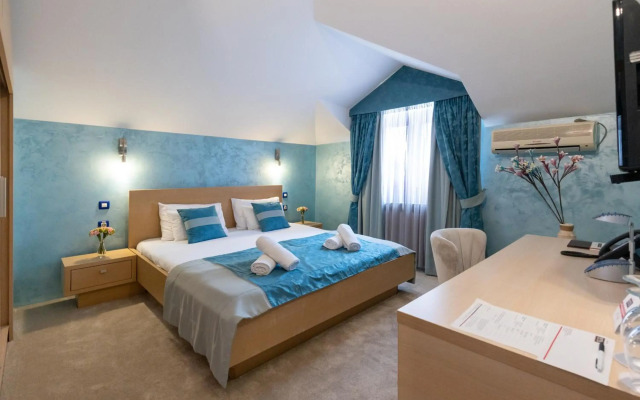 Euro Garni Hotel