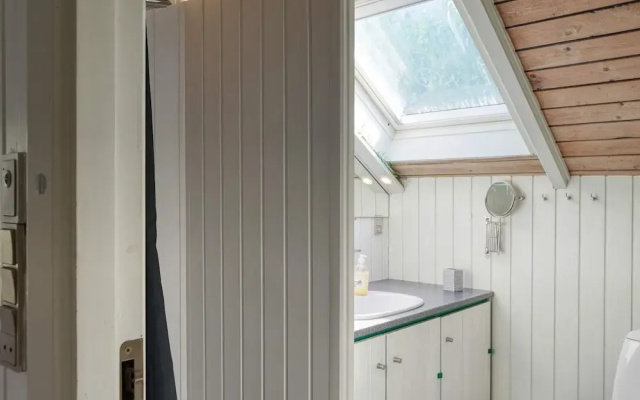 6 Person Holiday Home in Vaeggerlose