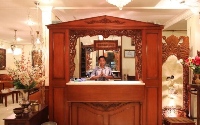 Blue Safir Hotel