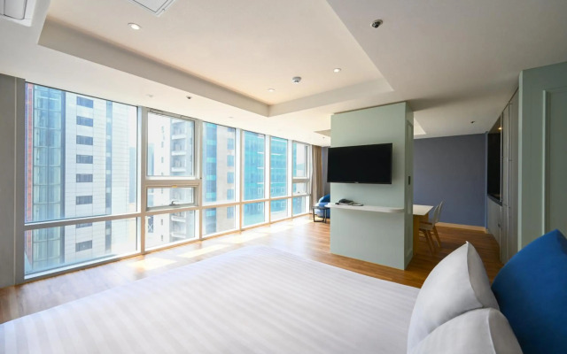 Kolon Seacloud Hotel