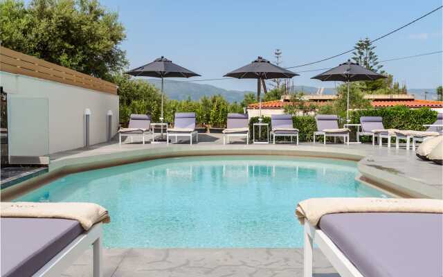 Nikon Boutique Hotel