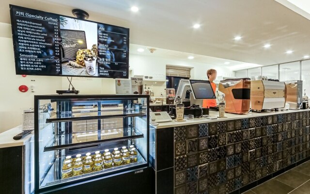 Busan Haeundae Flos Hotel