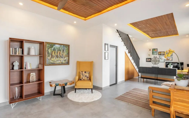 Azure Romantic Gateway in Ubud