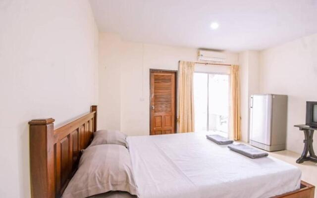 OYO 75398 The Wanna Pattaya