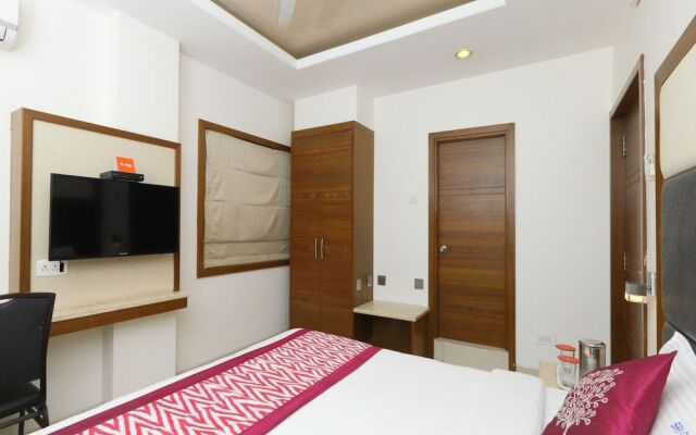 Collection O 683 Hotel Sri Chakra Inn