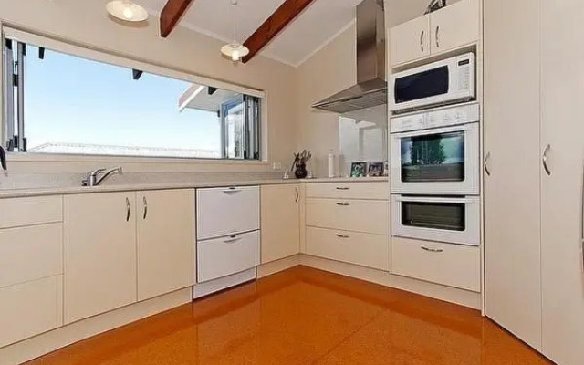 Views on Rimu - Whitianga Holiday Home