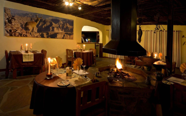 Canyon Lodge