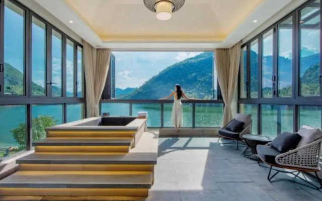LN Dongfang Hot Spring Resort