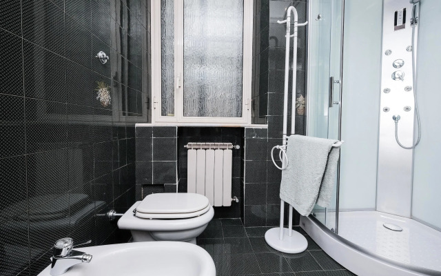 Lush Garden Steps Away from Great Park