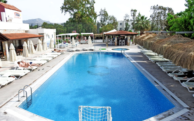 Tiana Beach Resort - All Inclusive